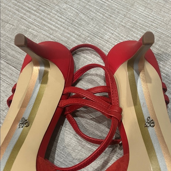 Sam Edelman Scarlet Red Heels - Picture 5 of 9